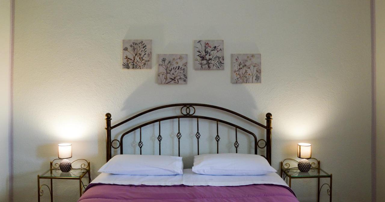 B&B La Genziana ฟอนนิ ภายนอก รูปภาพ