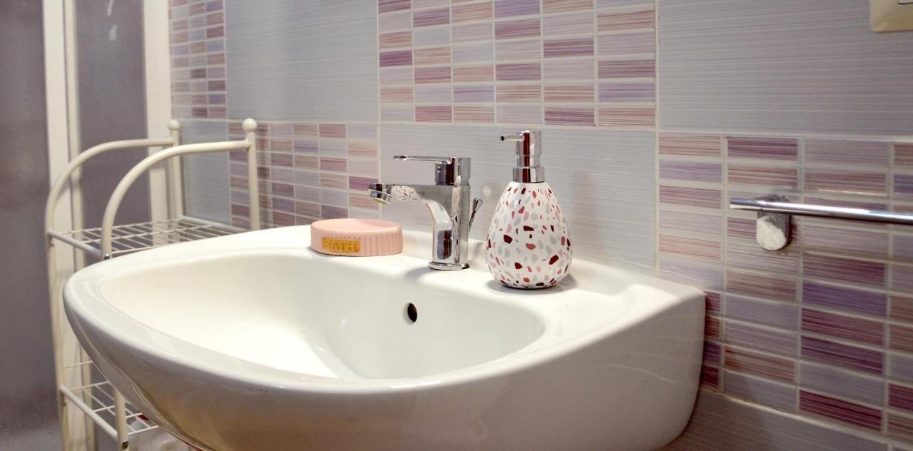 B&B La Genziana ฟอนนิ ภายนอก รูปภาพ