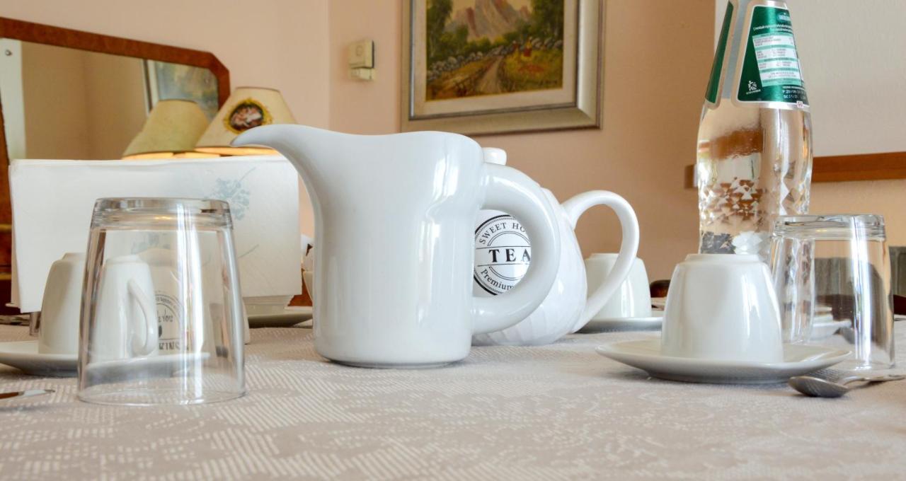 B&B La Genziana ฟอนนิ ภายนอก รูปภาพ